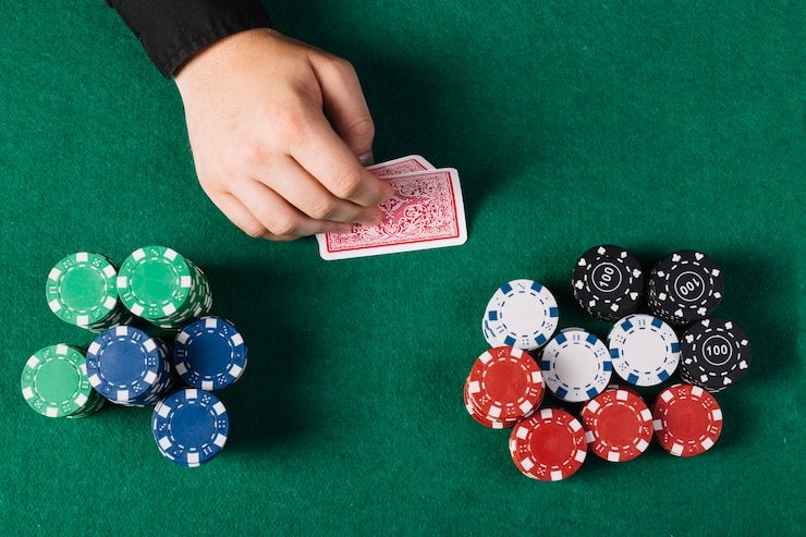 Bagan tingkat loyalitas jagatplay menampilkan manfaat progresif dari Member hingga Diamond